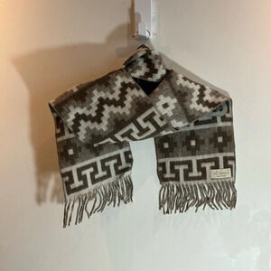 ALL ALPACA Alpaca  Made in Peru 60 x 8.5” Architectural Pattern 3” Fringe Scarf